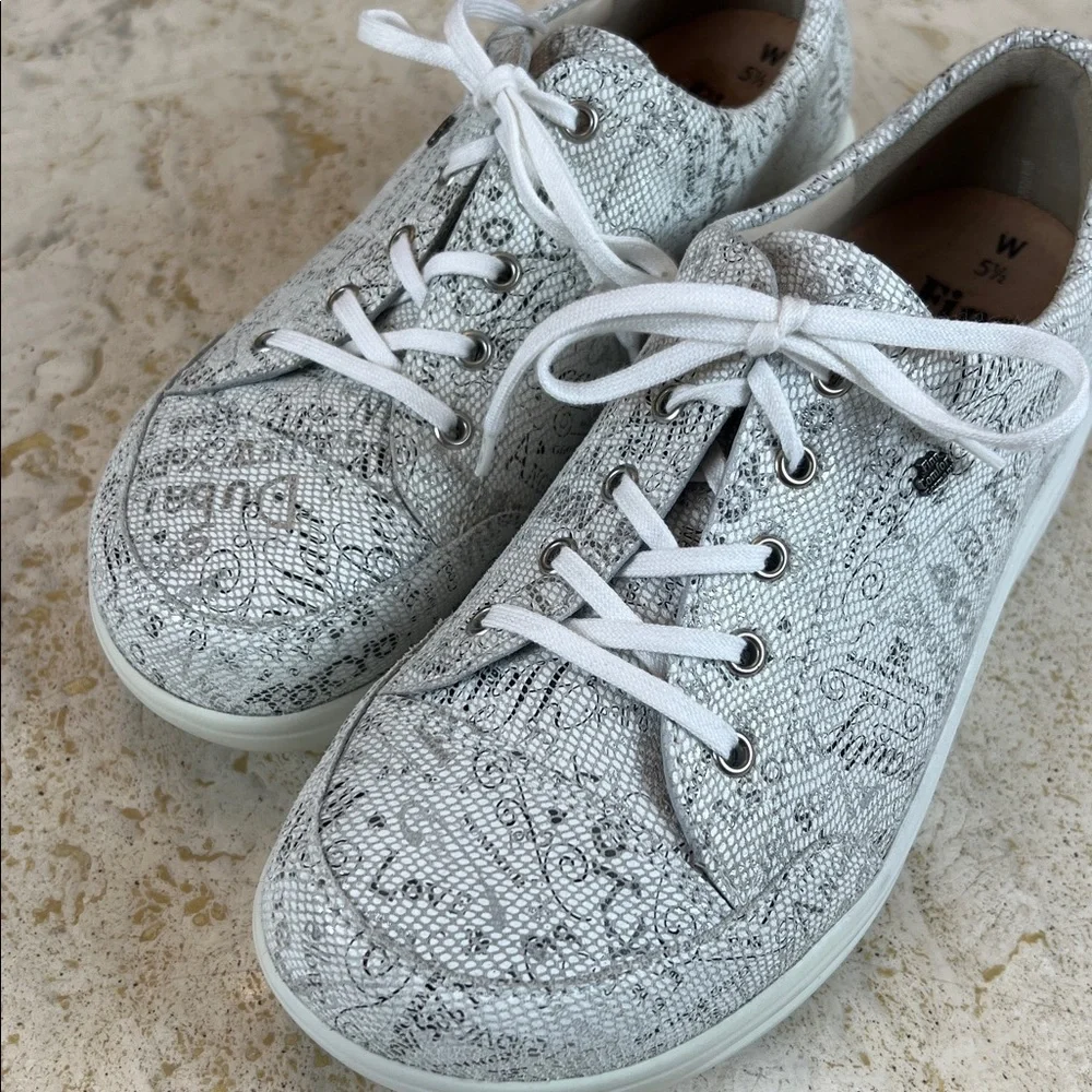 Finn Comfort Made in Germany Womens Ikebukuro Shoe - Words Bianco, Size 8 US - Picture 17 of 17